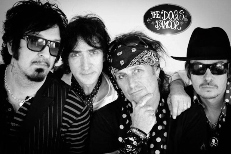 2015 Dogs d'Amour band photo